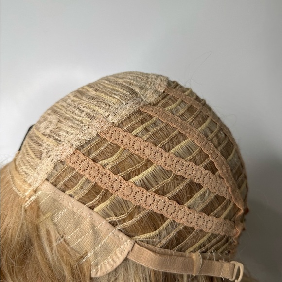 Women Layered Fluffy Straight Hair Blend Heat Wig Blonde Mix Wig - Picture 6 of 7